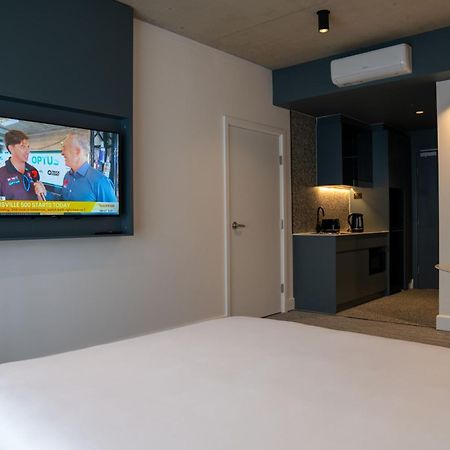 Value Suites Penrith Exterior foto